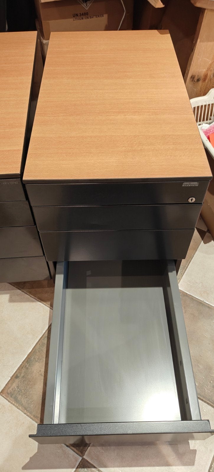 Ahrend ladeblok, Ophalen, Gebruikt, 43 cm, Grijs