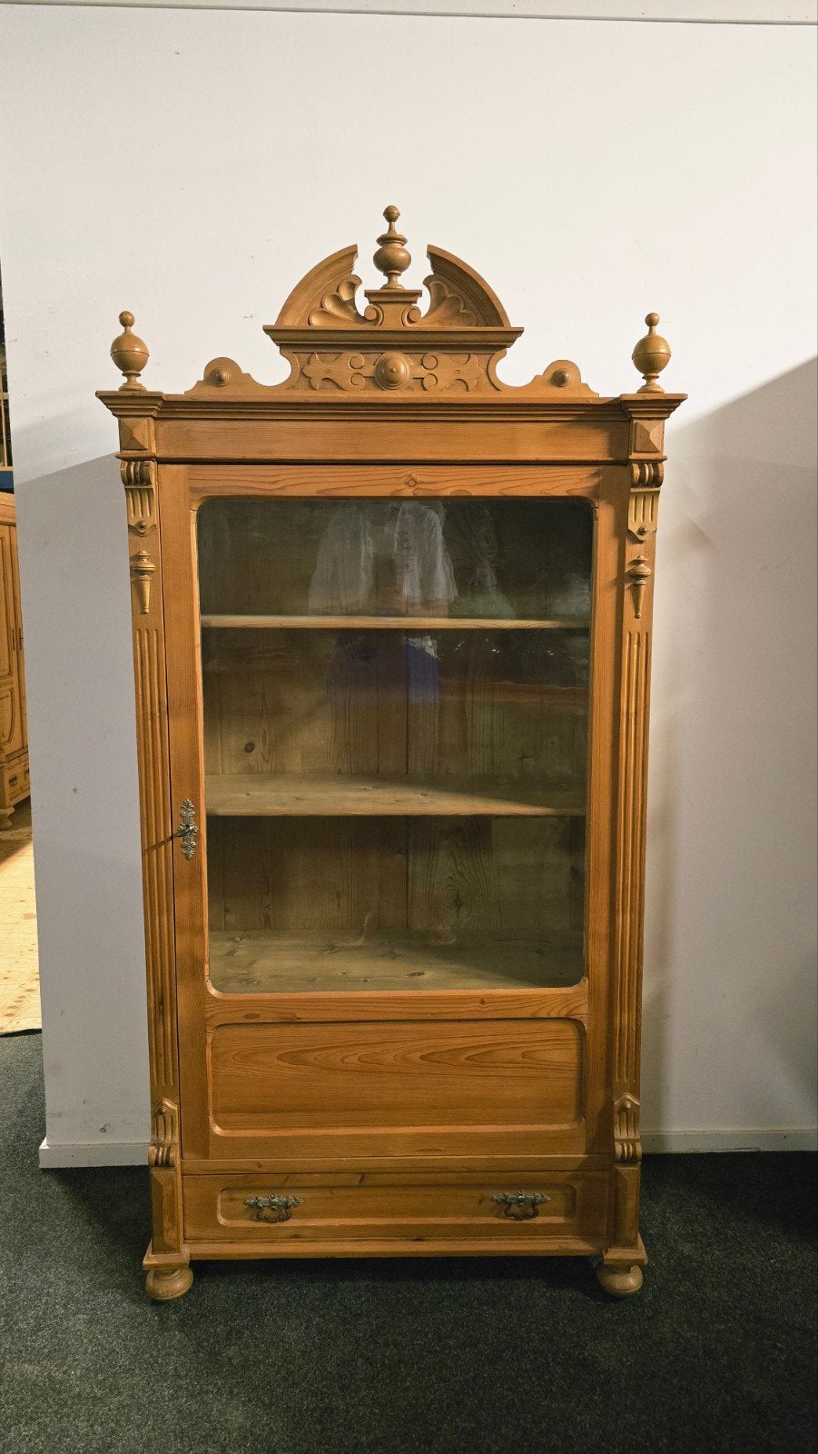 Mooie Grenen Houten Vitrinekast Antiek, 100 tot 150 cm, 200 cm of meer, Met lade(s), Zo goed als nieuw