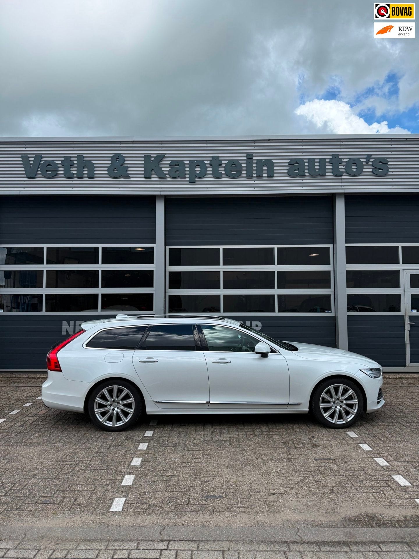 Volvo V90 2.0 T8 AWD, Automaat, 4 cilinders, 1969 cc, Vierwielaandrijving