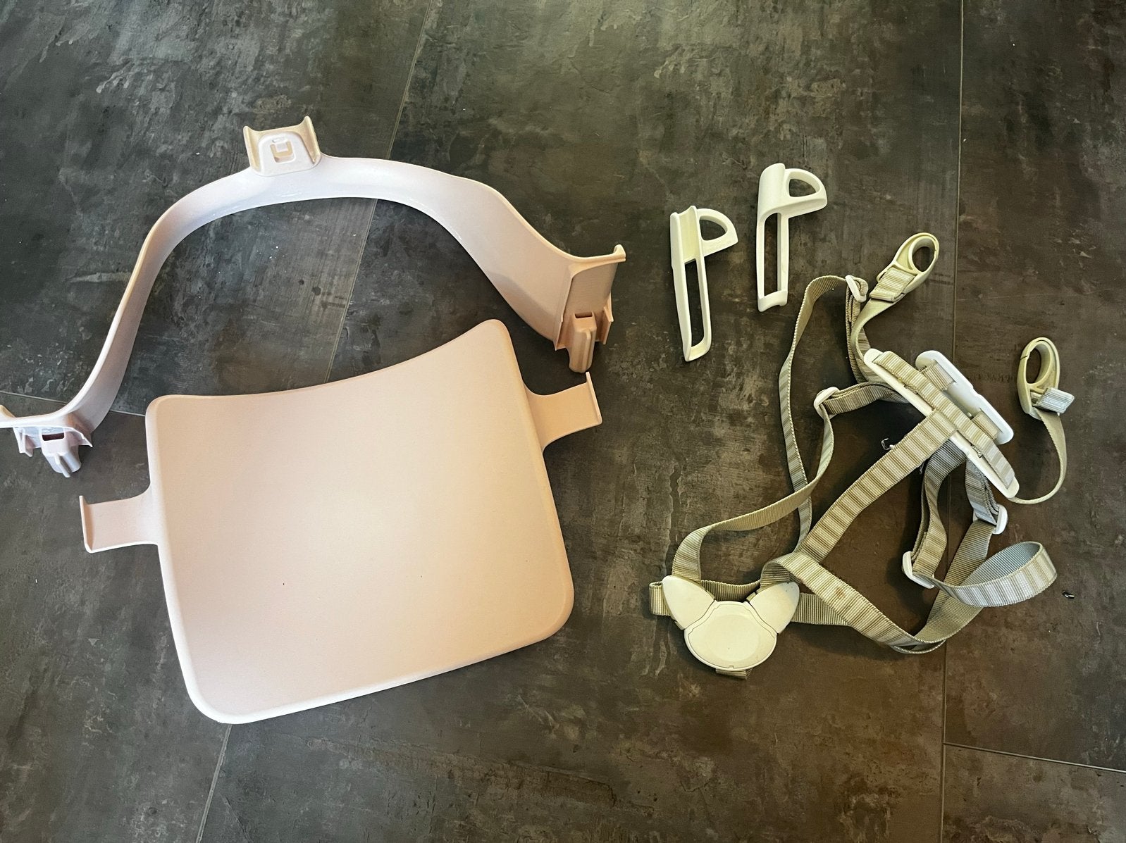 Stokke Tripp Trapp baby set en tuigje, Kinderen en Baby's, Kinderstoelen, Ophalen, Zo goed als nieuw, Meegroeistoel, Gordel(s)