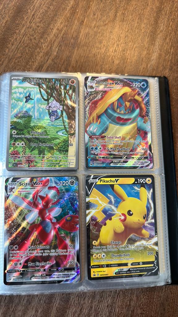 Pokemon bundel, Ophalen of Verzenden, Zo goed als nieuw