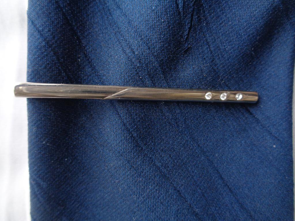 DASSPELD DASKLEM ZILVERKLEURIG GLAD MET 3 STRASS PARELS, Ophalen of Verzenden, Nieuw
