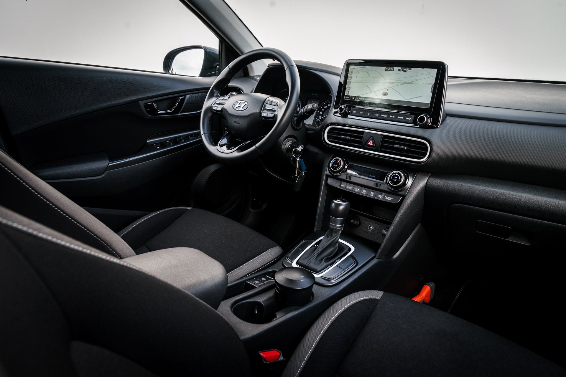 Hyundai KONA 1.6 GDI Hybride Comfort | Ned Auto | Automaat |, Auto's, Dealer onderhouden, Stof, Gebruikt, Met garantie (alle)