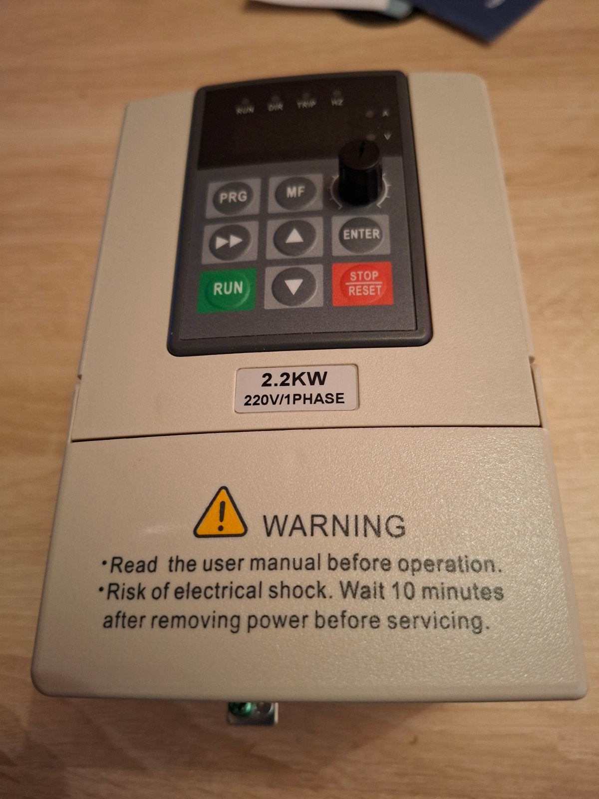 Nieuwe Frequentie Regelaar 2.2kW 220V voor Elektronica, Hobby en Vrije tijd, Elektronica-componenten, Ophalen, Nieuw