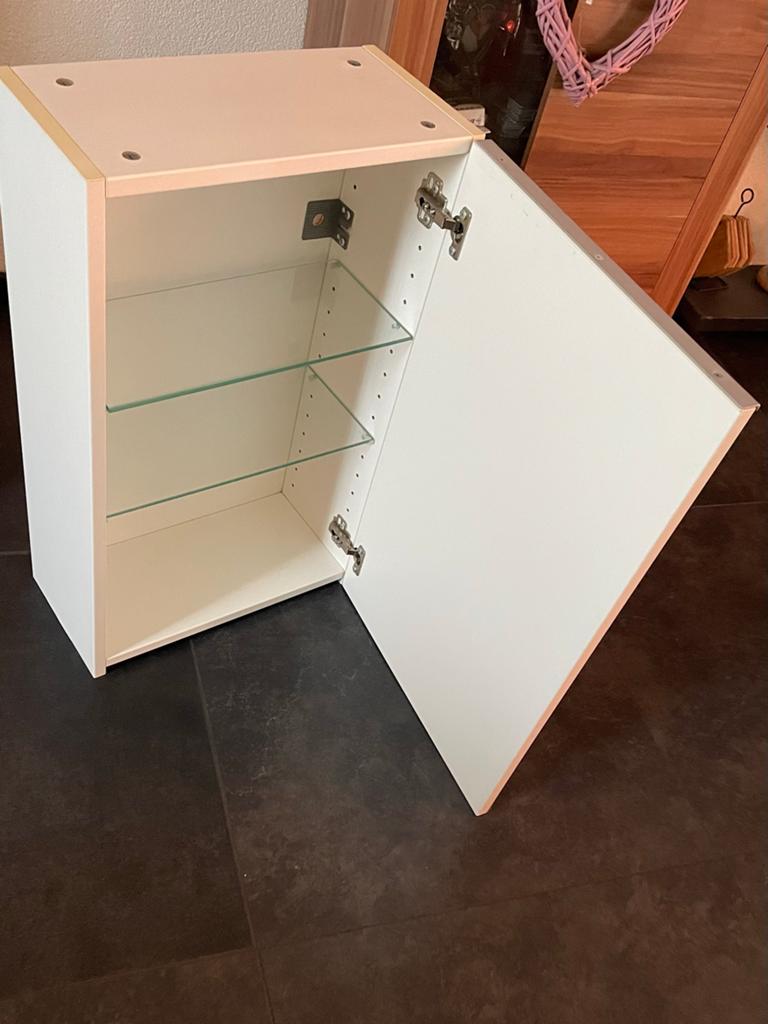 Badkamer kast wit met spiegel !, Huis en Inrichting, Ophalen of Verzenden, Zo goed als nieuw