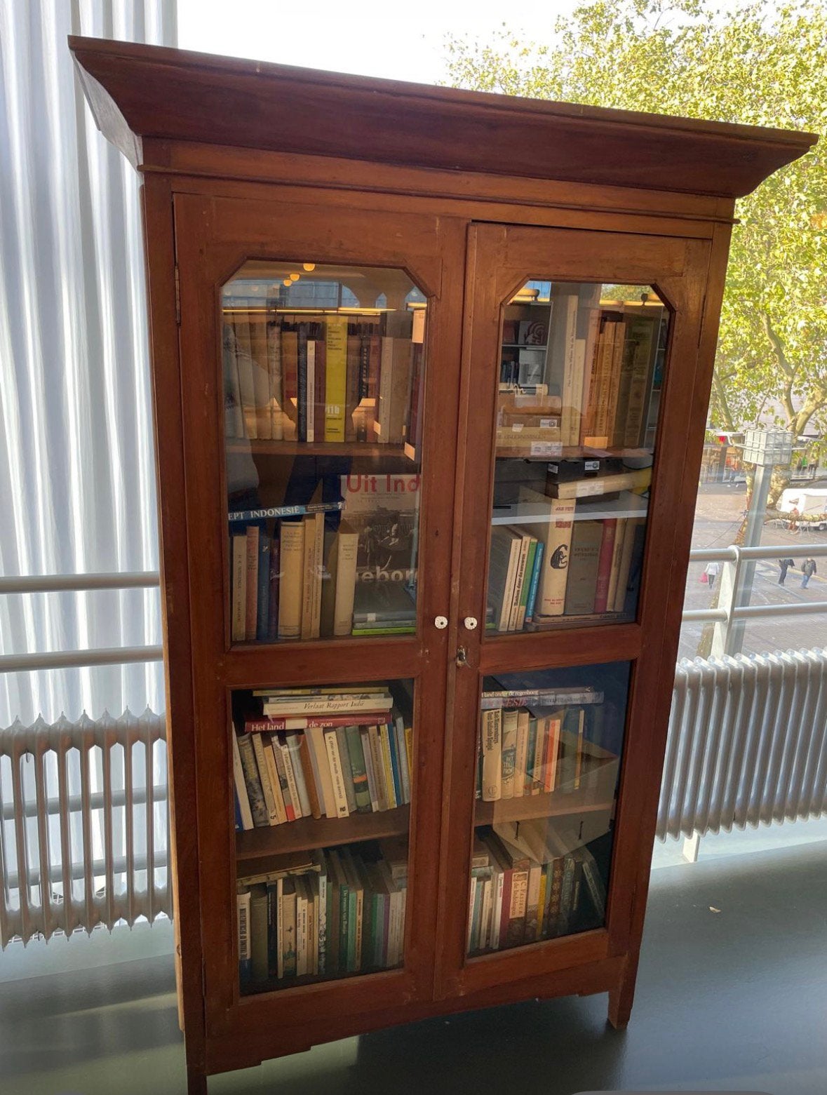 Koloniale boekenkast, Antiek en Kunst, Ophalen