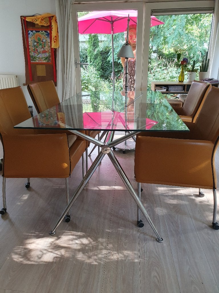 Te koop Italiaanse design eettafel Brioso van Studio Balluto, Ophalen, 50 tot 100 cm, Zo goed als nieuw, Vijf personen of meer