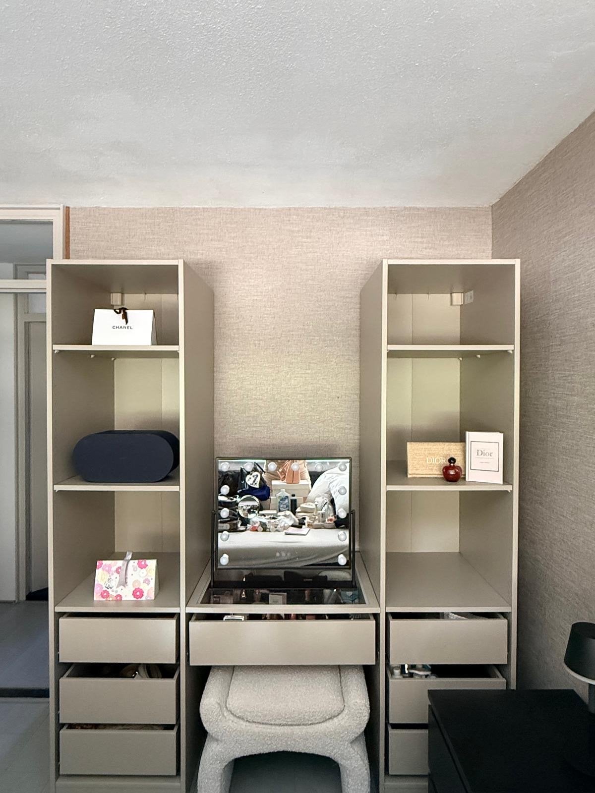 Vanity- make-up kast (zonder en poef), Ophalen, 200 cm of meer, 150 tot 200 cm, Zo goed als nieuw