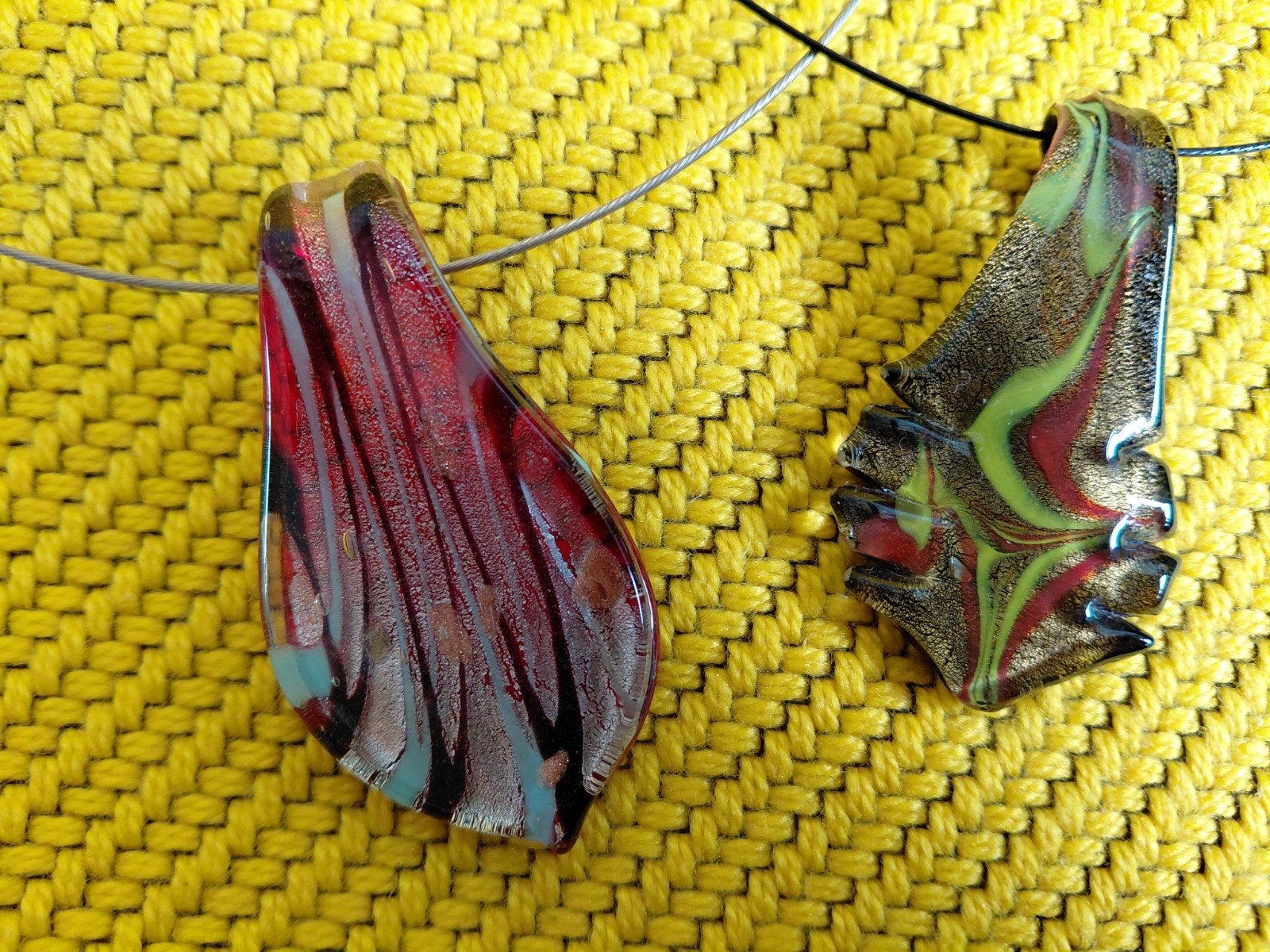 2 prachtige glazen hangers met ketting!, Ophalen of Verzenden, Overige materialen