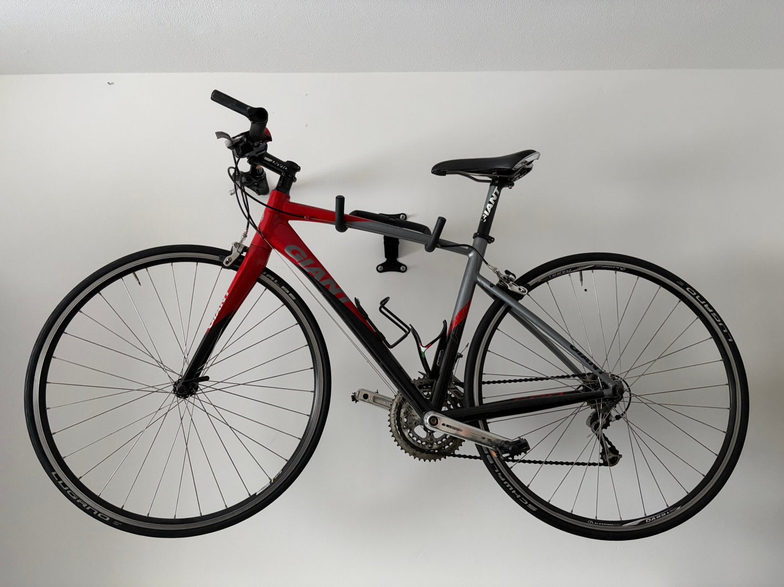 Rode race fiets GIANT, Ophalen, Gebruikt, Velgrem, Meer dan 20 versnellingen