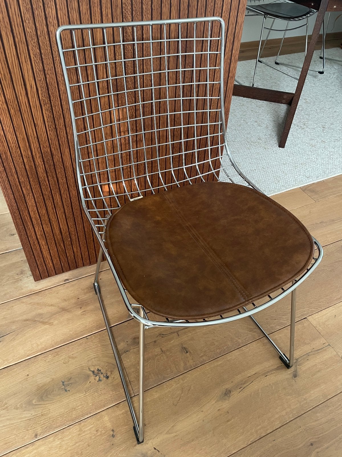 Sklum design stoelen met kussen – set van 4 – perfecte staat, Ophalen, Zo goed als nieuw, Bruin