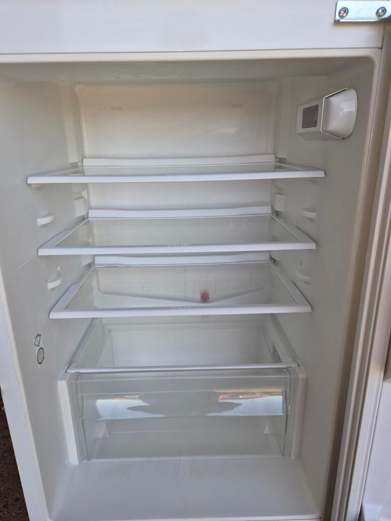 Ikea inbouw koelkast, Ophalen, 150 tot 200 liter, Met aparte vriezer, Zo goed als nieuw