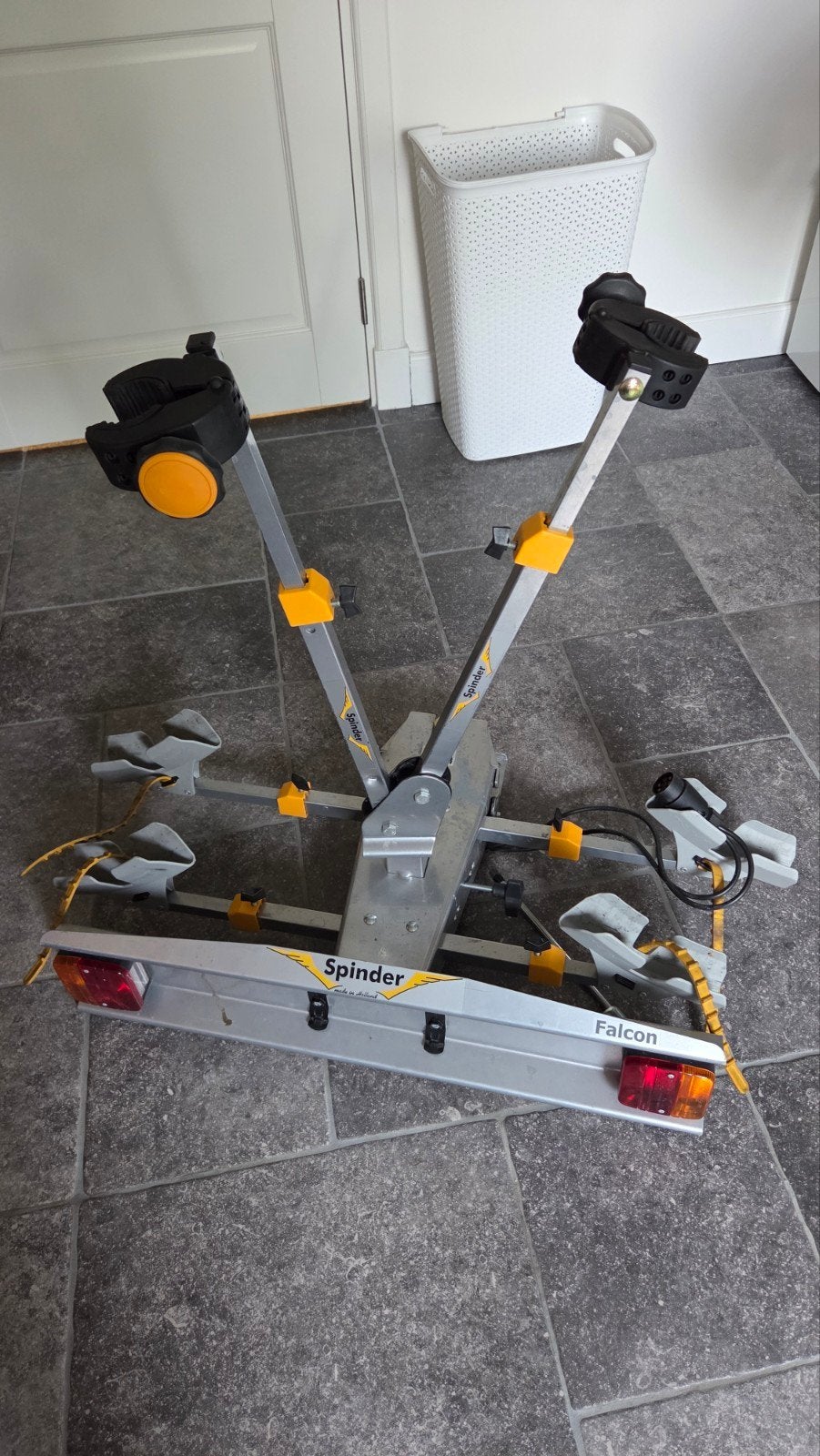 Spinder Falcon trekhaak fietsendrager voor twee fietsen., Ophalen, 2 fietsen, Gebruikt, Trekhaakdrager