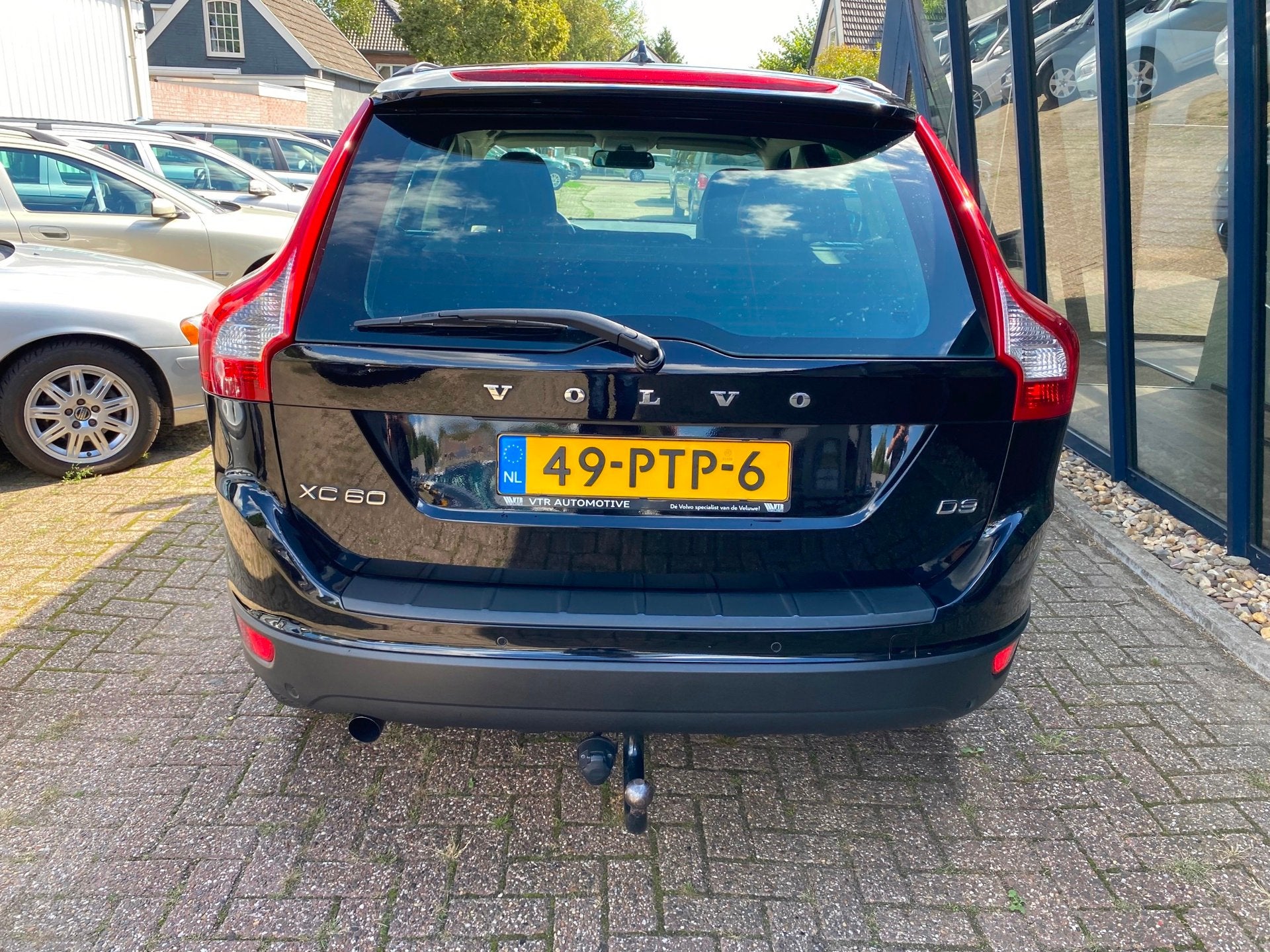 Volvo XC60 2.0 D3 Momentum Automaat / Navi, Auto's, Volvo, Euro 5, 15 km/l, Gebruikt, 1984 cc