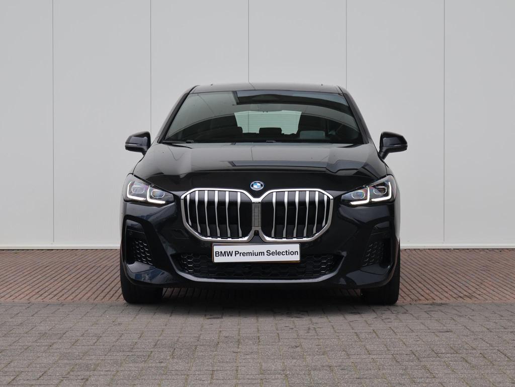 BMW 2 Serie Active Tourer 230e xDrive M Sport/ Glazen Panora, Auto's, BMW, Automaat, Gebruikt, Euro 6, 1820 kg
