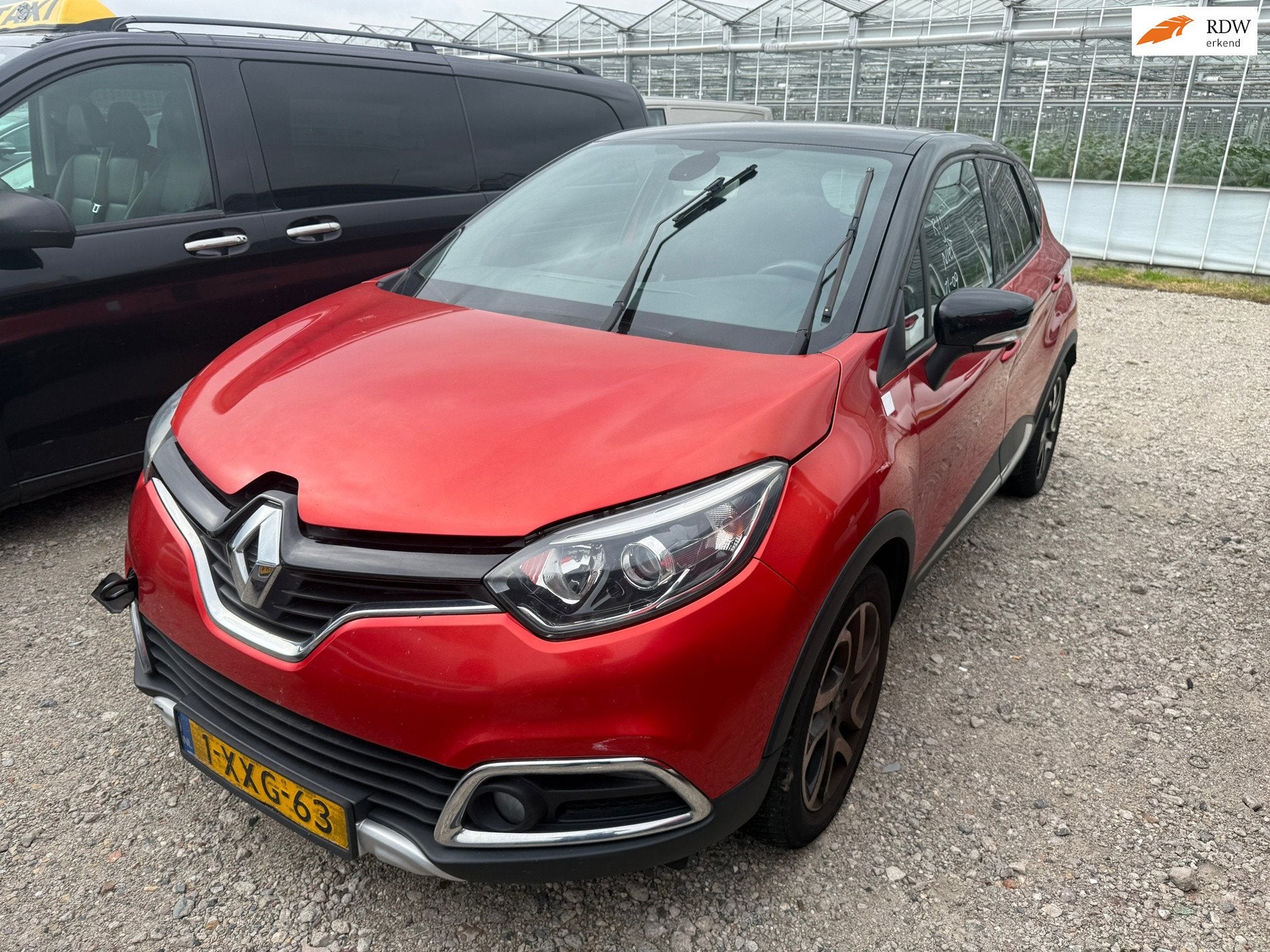 Renault Captur 2014 * 0.9 TCe Helly Hansen * MOTOR DEFECT !, Voorwielaandrijving, Gebruikt, 49 €/maand, Origineel Nederlands