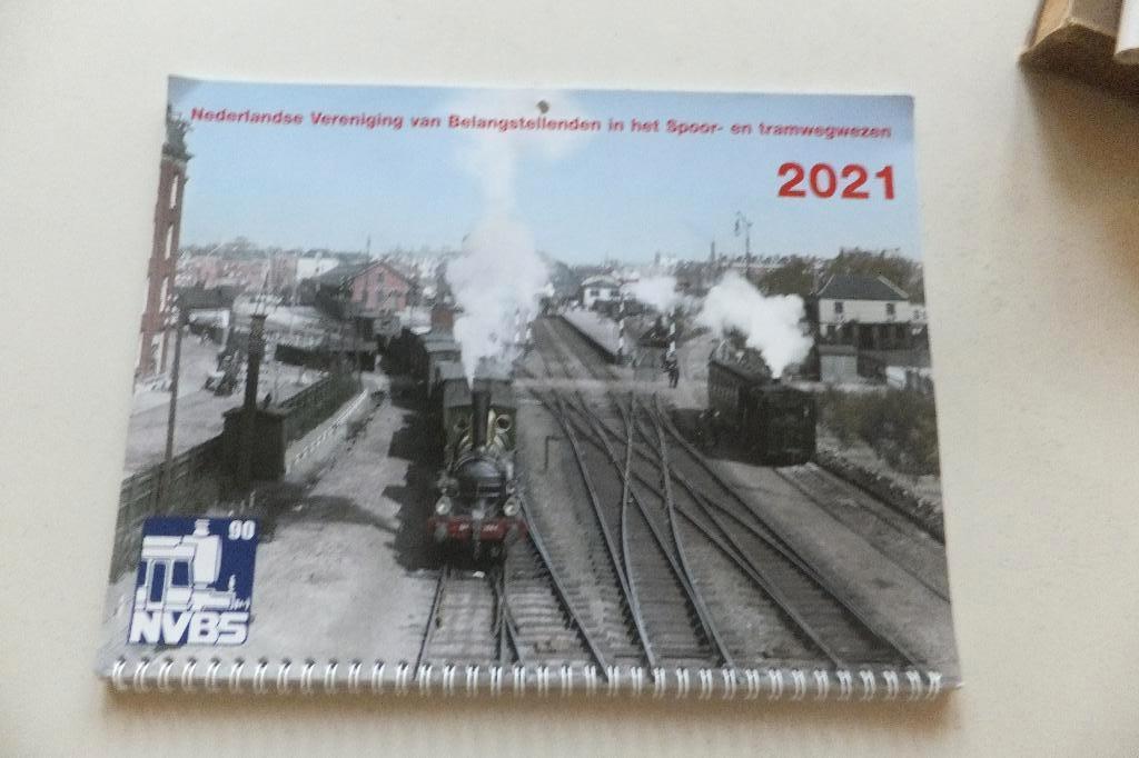 Kalender NVBS 2021 Nederlandse spoorwegen trein tram NS TOP, Verzamelen, Spoorwegen en Tramwegen, Ophalen of Verzenden, Zo goed als nieuw