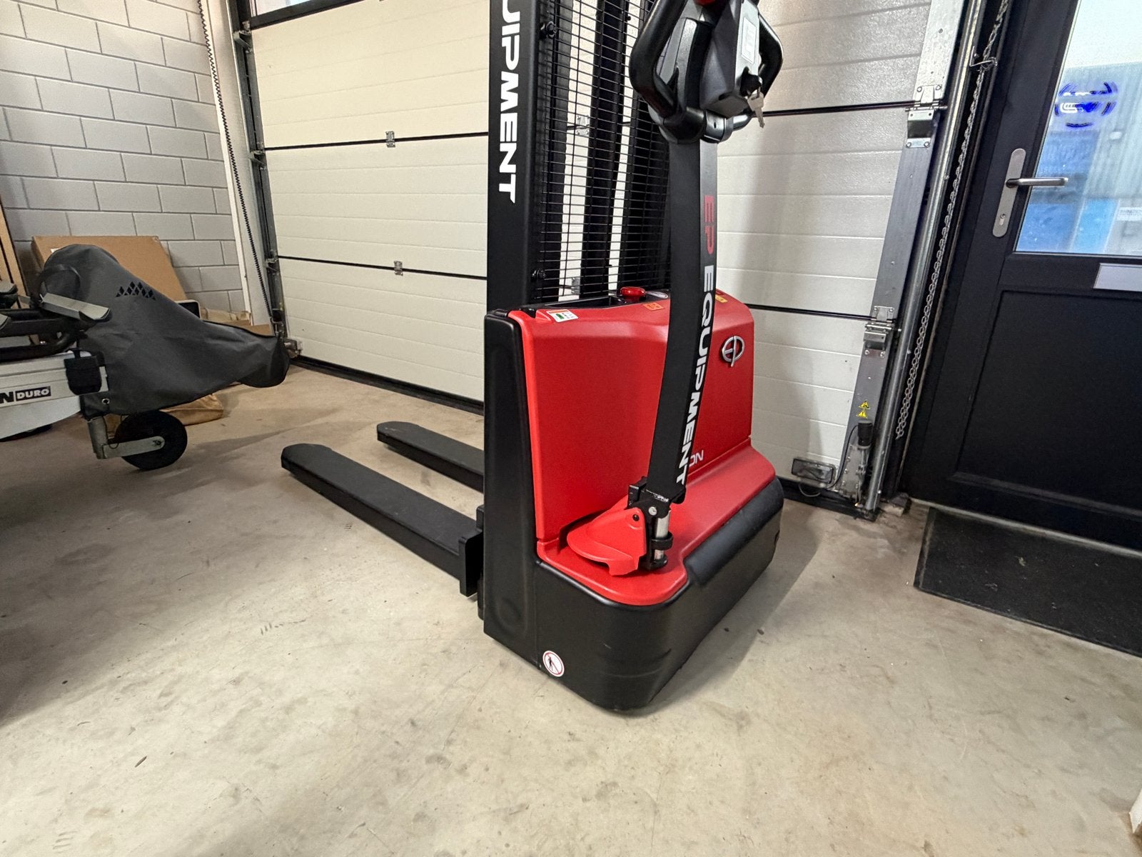 EP DS3 Elektrische Stapelaar – Lithium-ion 1500 kg – 3300 mm, 1000 tot 2000 kg, Ophalen, Elektrisch, Stapelaar