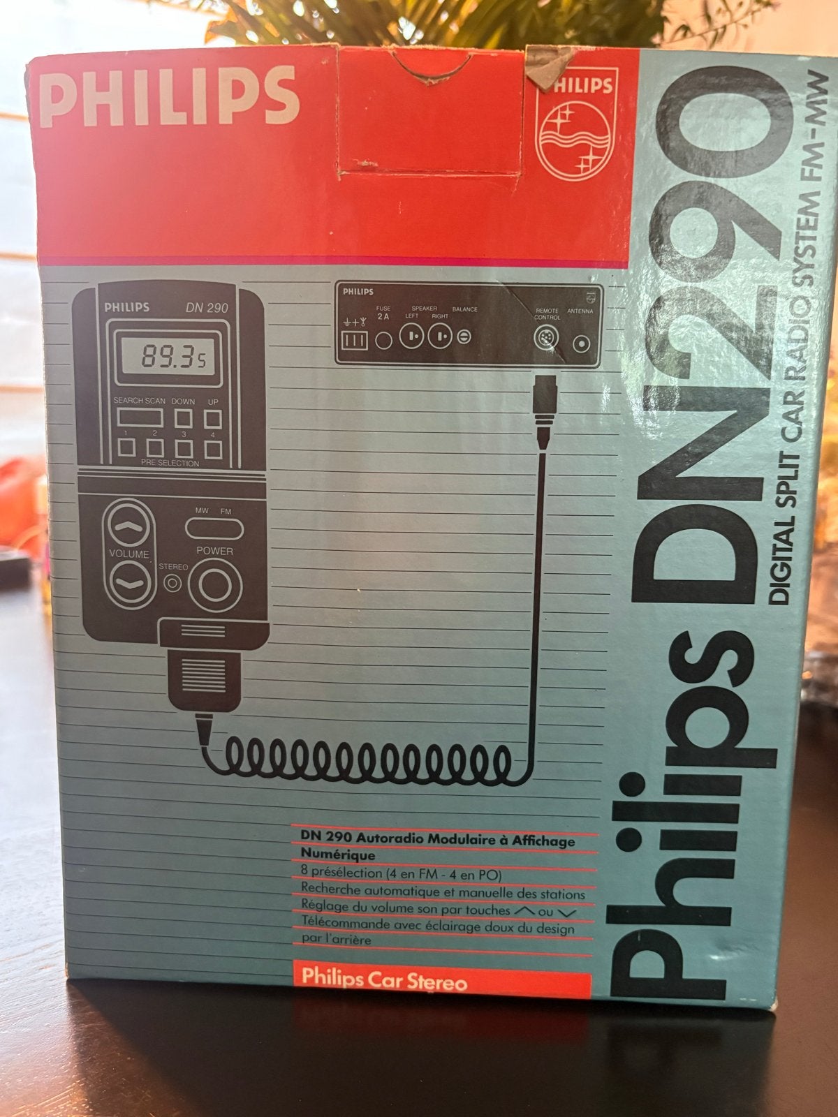 Philips DN 290 Digitaal Split CAR Radio Systeem FM-MW, Auto diversen, Ophalen of Verzenden, Zo goed als nieuw