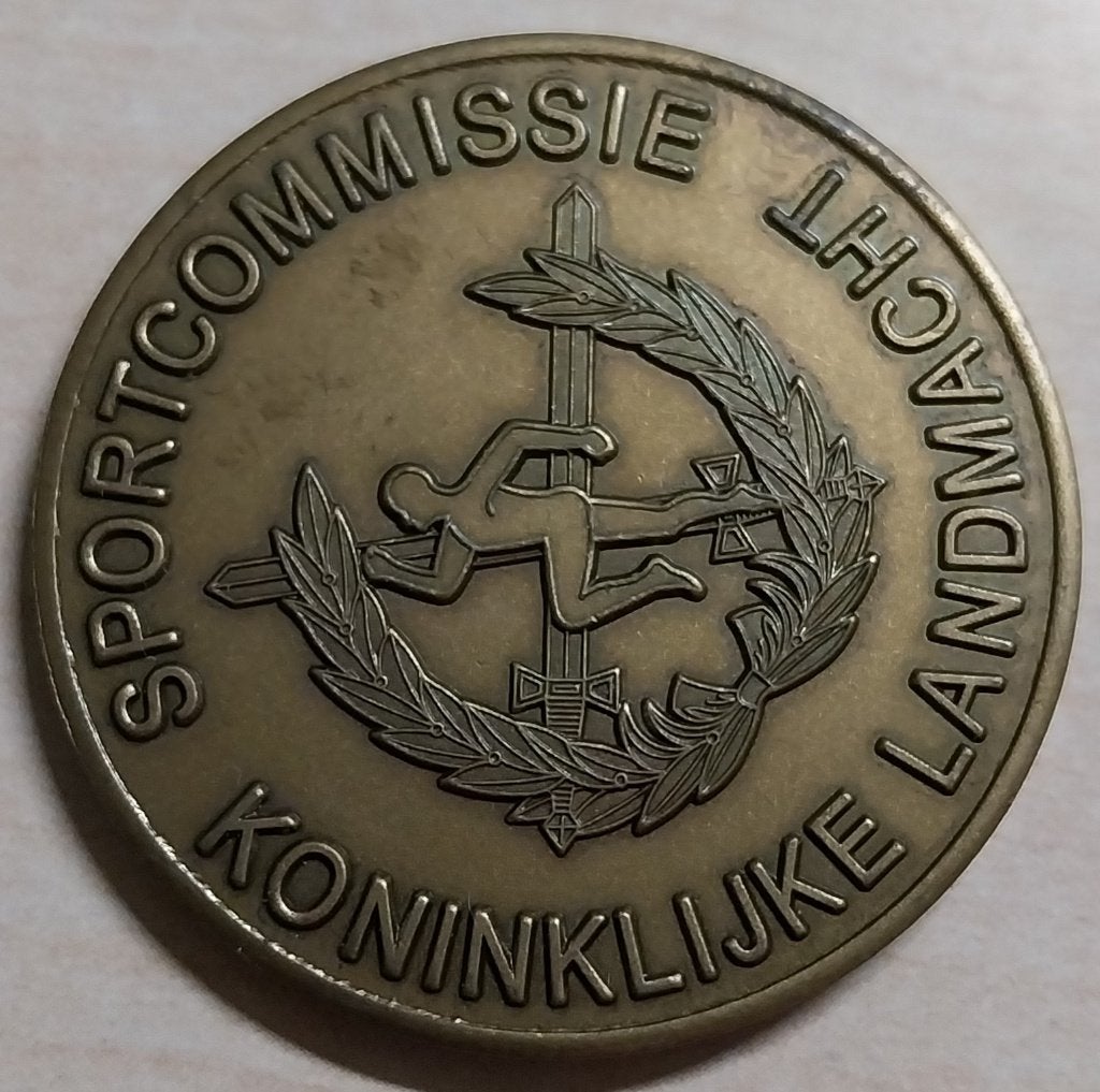 penning coin Sportcommissie Koninklijke Landmacht KL, Verzamelen, Ophalen of Verzenden, Landmacht, Nederland, Lintje, Medaille of Wings
