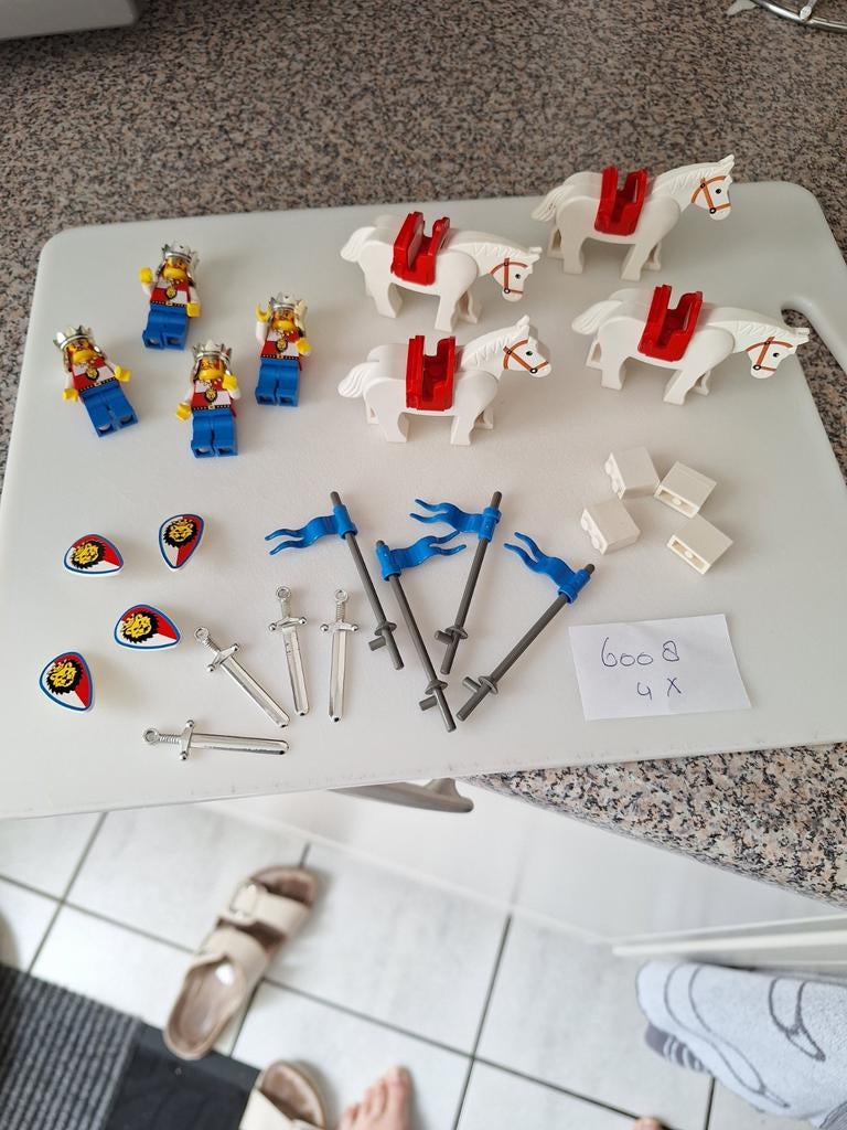 Lego 6026 King Leo en 6008 Royal Knights, Kinderen en Baby's, Speelgoed | Duplo en Lego, Ophalen of Verzenden, Gebruikt