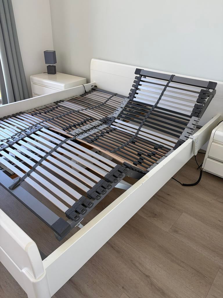 bed 160x200 met verstelbare lattenbodems, Ophalen, Wit, Tweepersoons, 200 cm