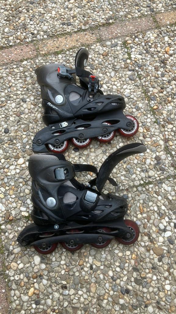 Zwarte inline skates - Maat 32 - 35, Overige merken, Ophalen of Verzenden, Inline skates 4 wielen, Dames