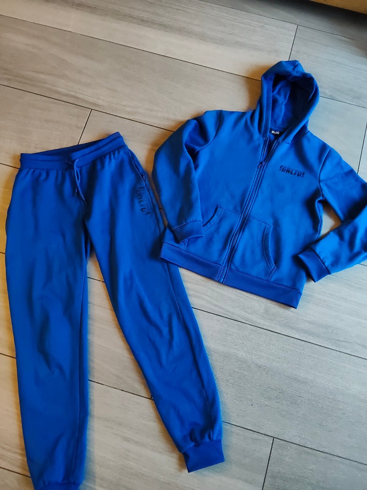 joggingpak blauw maat 158/164, Gebruikt, Europe Kids, Ophalen of Verzenden, Setje
