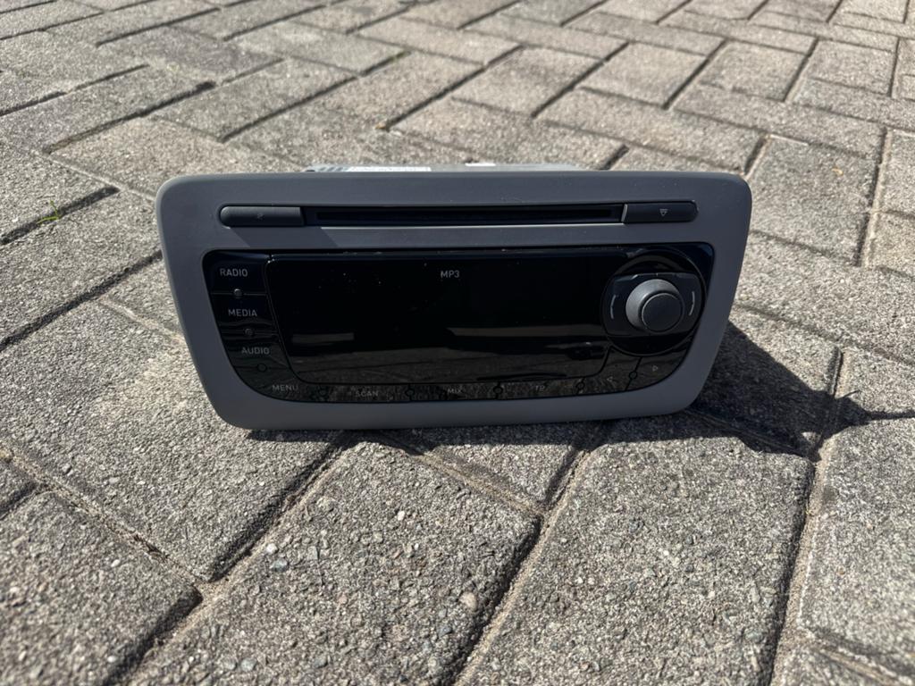 Radio Seat Ibiza 2008-2017 - Origineel Onderdeel, Ophalen of Verzenden, Gebruikt