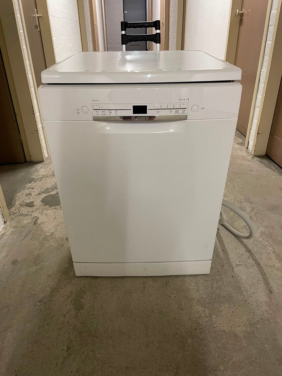 Bosch Serie 2 Silence vaatwasser, Ophalen, Zo goed als nieuw, Minder dan 85 cm