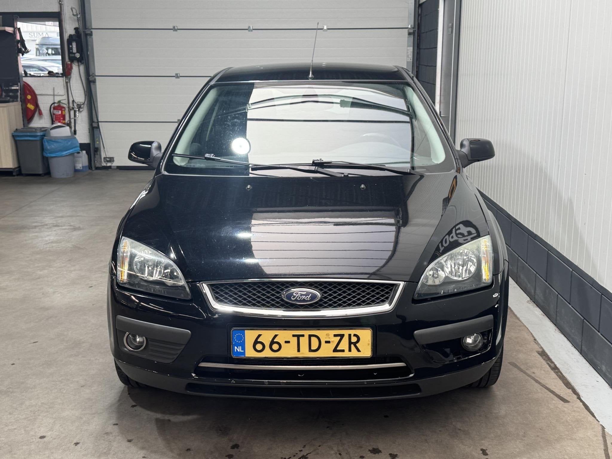 Ford Focus 1.6-16V Futura, Auto's, 1596 cc, Gebruikt, 4 cilinders, 620 kg
