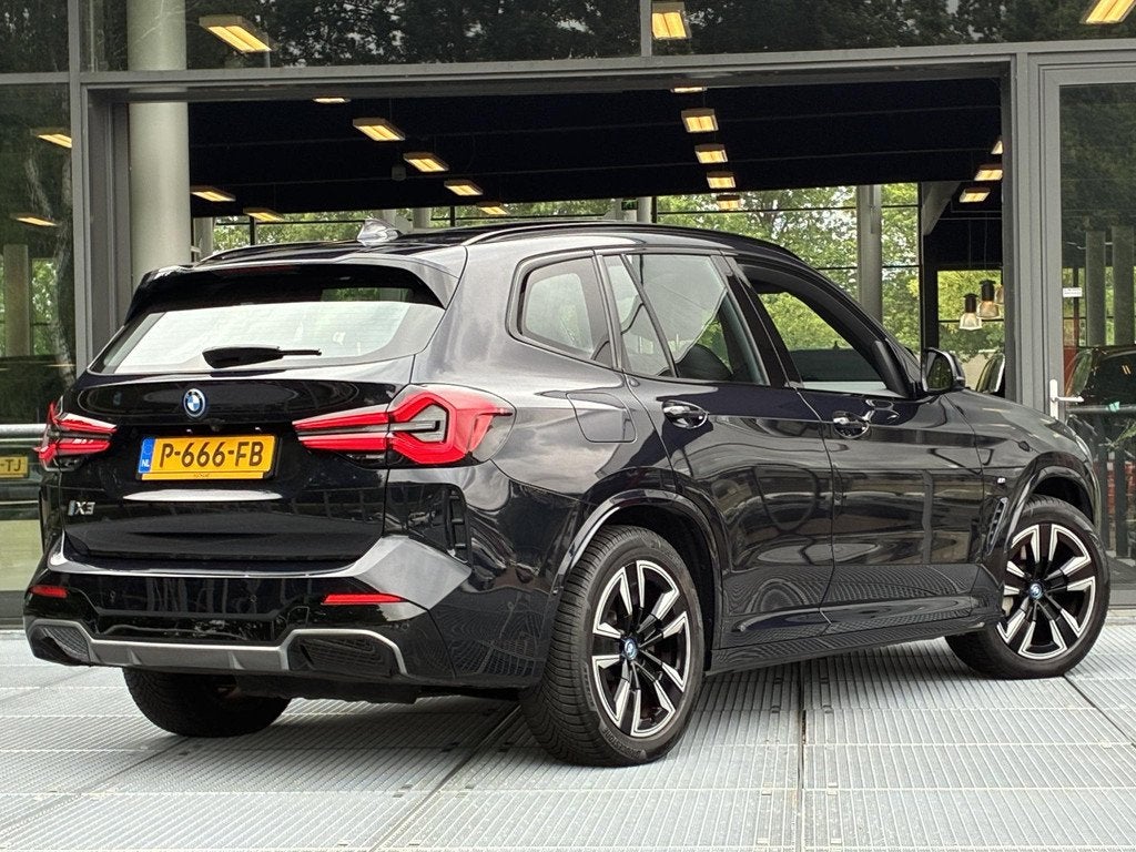 BMW iX3 Executive 80 kWh 286PK | M-sport | SOH 92% | Panoram, Auto's, BMW, Automaat, Automatische klimaatregeling, Achterwielaandrijving