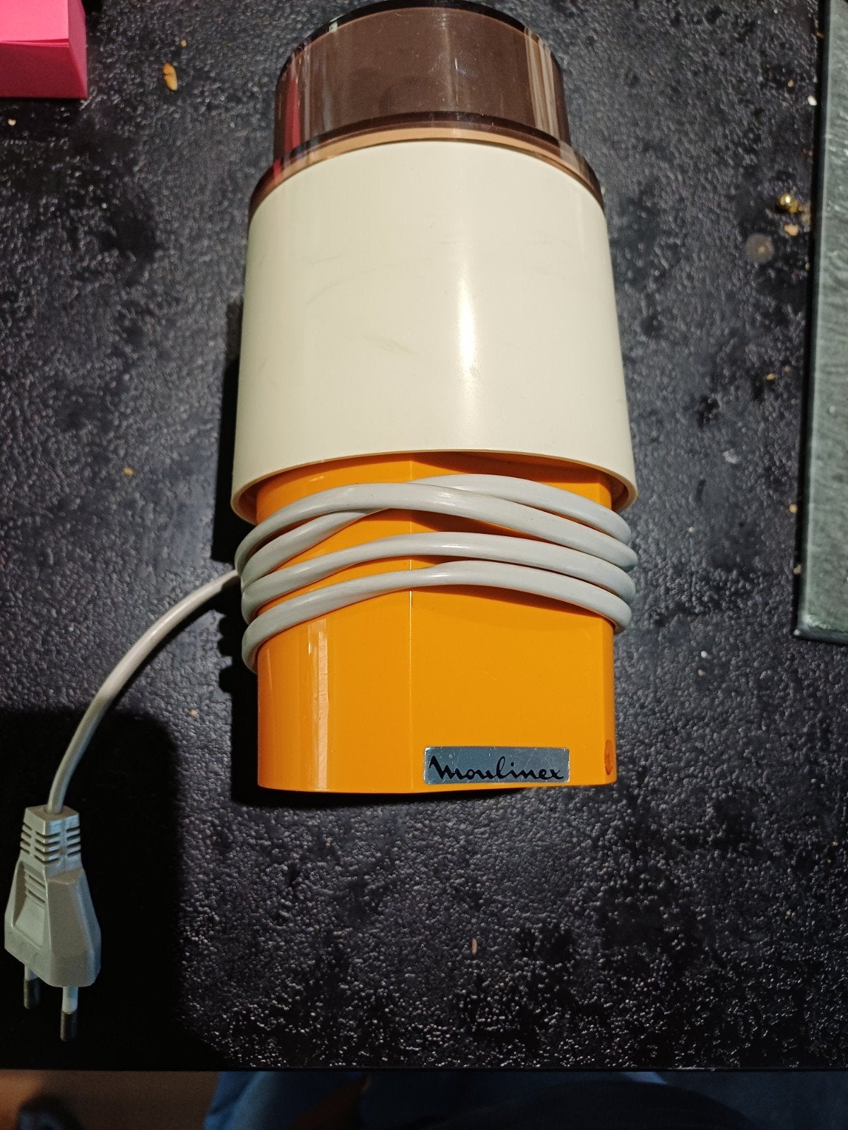 Vintage Moulinex Koffiemolen (Type 228) – Oranje/Crème, Ophalen of Verzenden, Gebruikt, Overige modellen, Koffiebonen