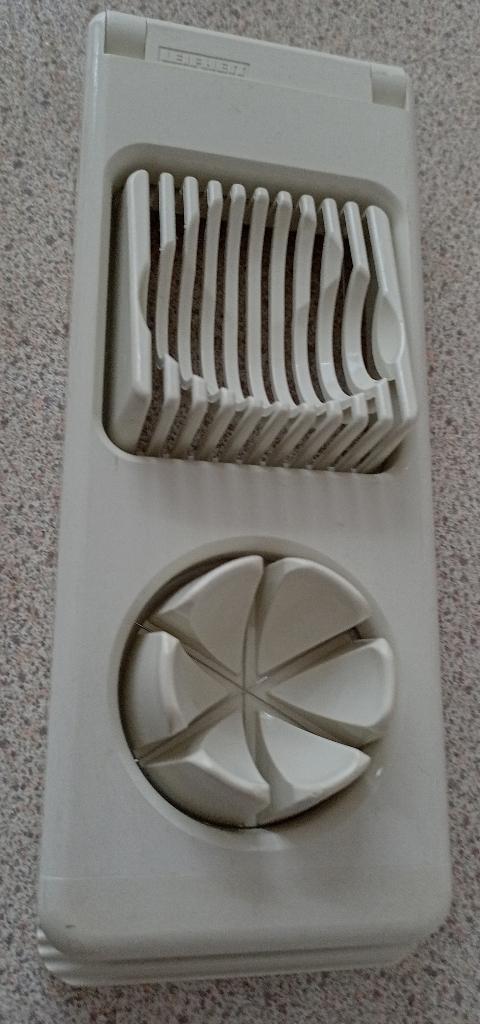 Leifheit eiersnijder,saladeschalen met couvert,pan,wandbakje, Ophalen of Verzenden, Zo goed als nieuw