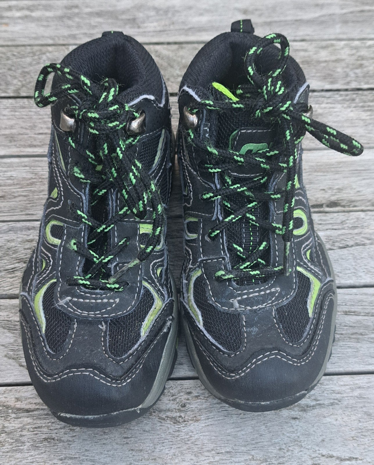 Bergschoenen maat 30 of 31?, Ophalen, Gebruikt, Schoenen