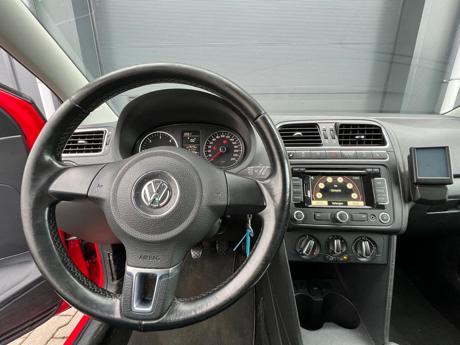 Volkswagen Polo 1.2 TDI BLUEMOTION COMFORTLINE 5DRS NAVI, Auto's, Voorwielaandrijving, Euro 5, Stof, 1199 cc