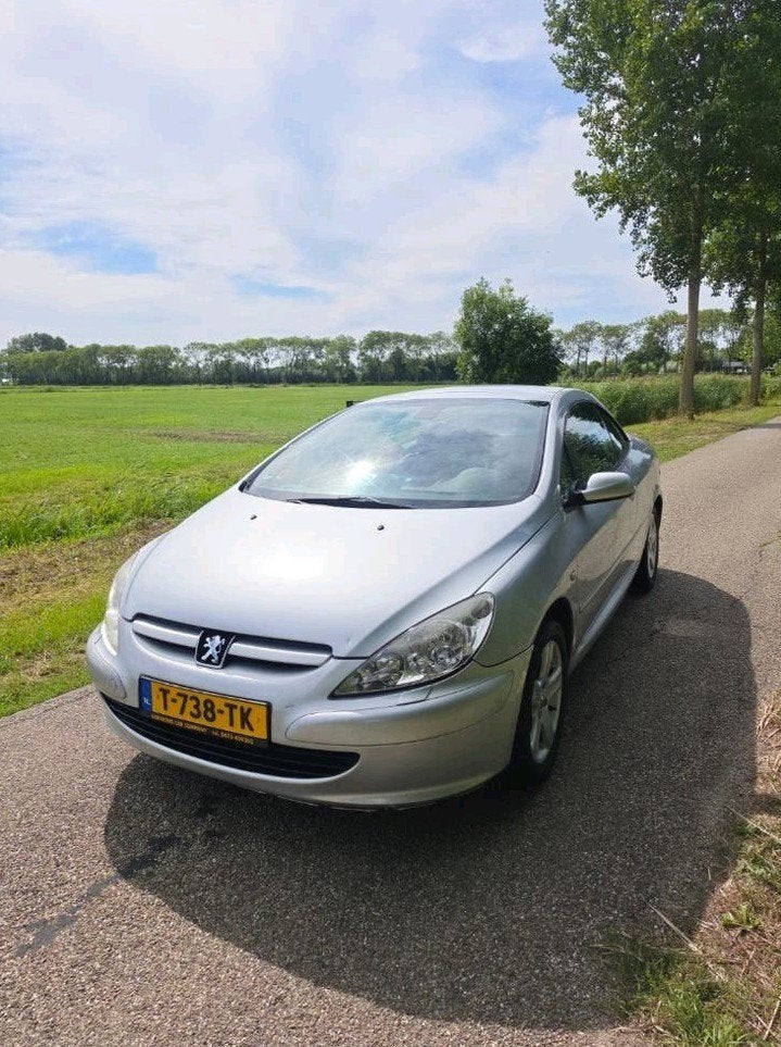 Peugeot 307CC 2.0 16V 136PK 143000km Nieuwe APK, Voorwielaandrijving, 136 pk, 4 cilinders, Cabriolet