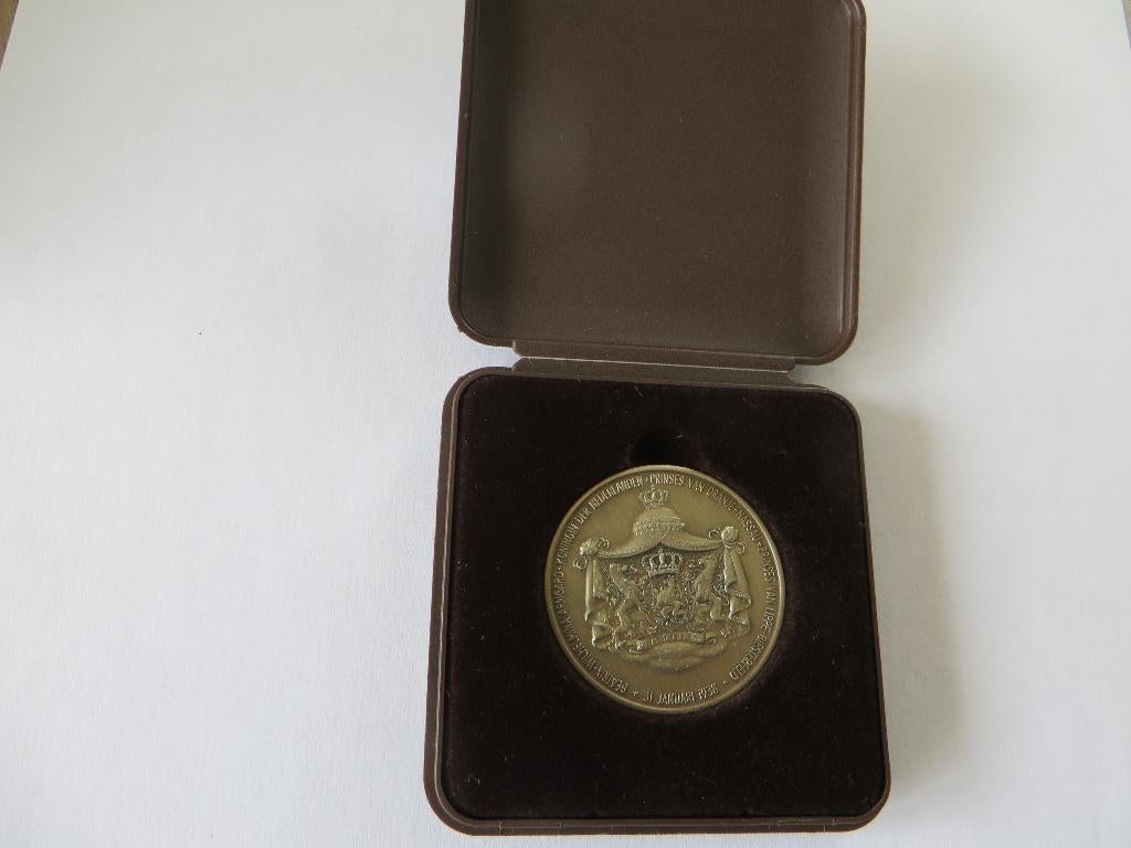 Penning 31 januari 1938 Beatrix Incl. Wilhelmus liedtekst, Ophalen of Verzenden, Brons, Nederland