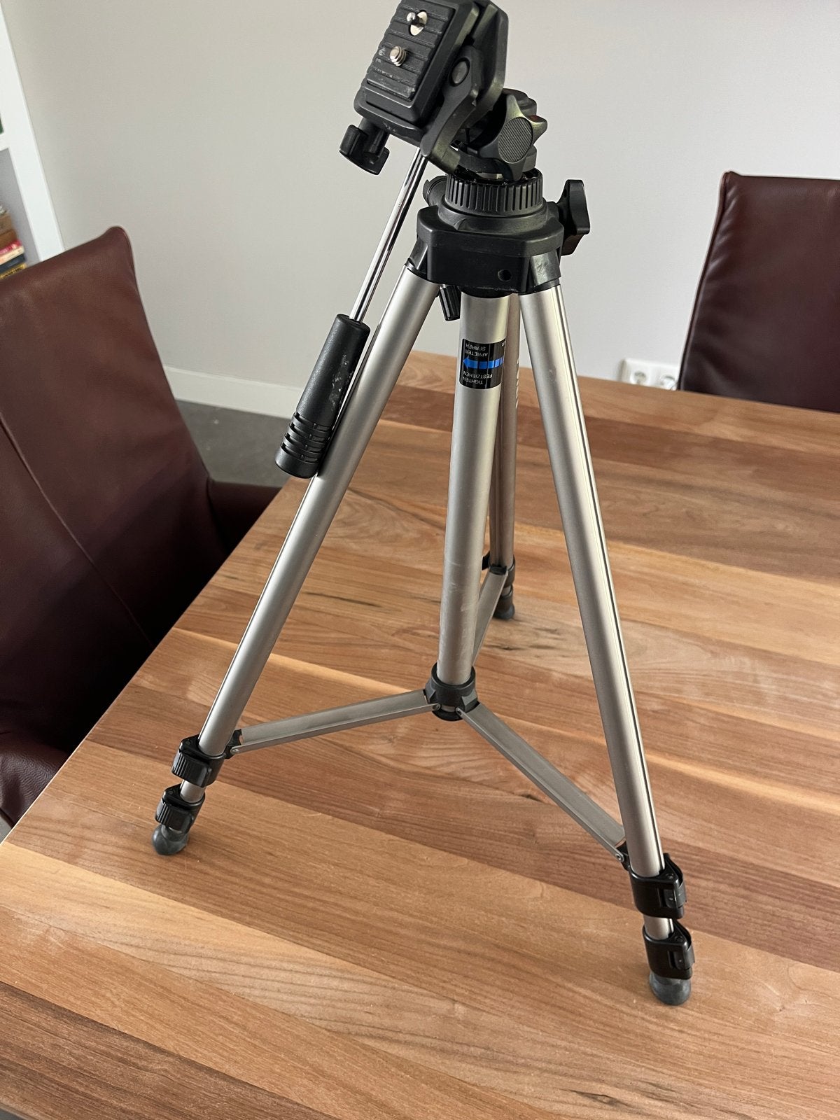 V-guard camera statief tripod, Ophalen, Gebruikt, 125 cm of minder, Snelkoppelingsplaat