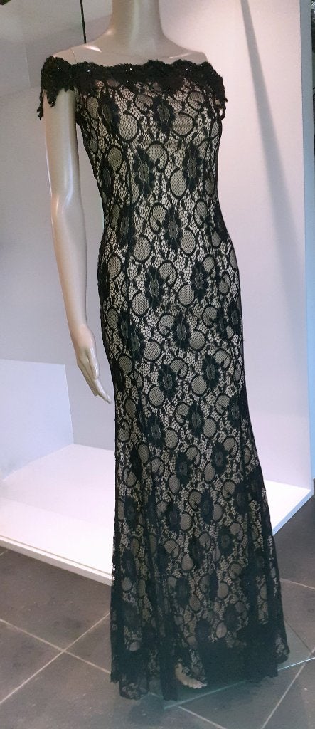 Avondjurk zwart kant met strass Eva & Lola S, Kleding | Dames, Gelegenheidskleding, Galajurk, Zwart, Nieuw, Ophalen of Verzenden