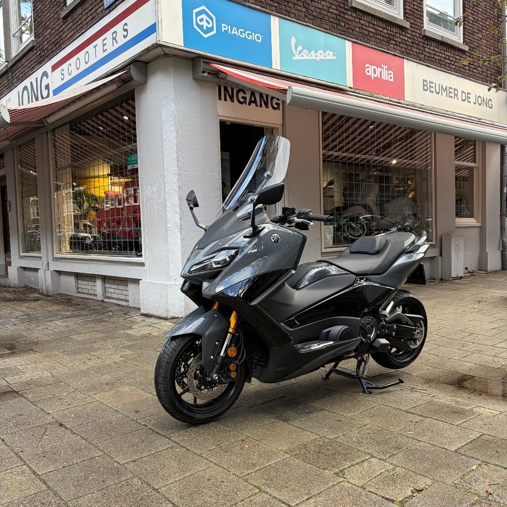 Yamaha T-Max Tech Max 560 - 18/4/2023 - 7262 km NIEUWSTAAT, Motoren, Scooter, Occasion, Bedrijf, 560 cc