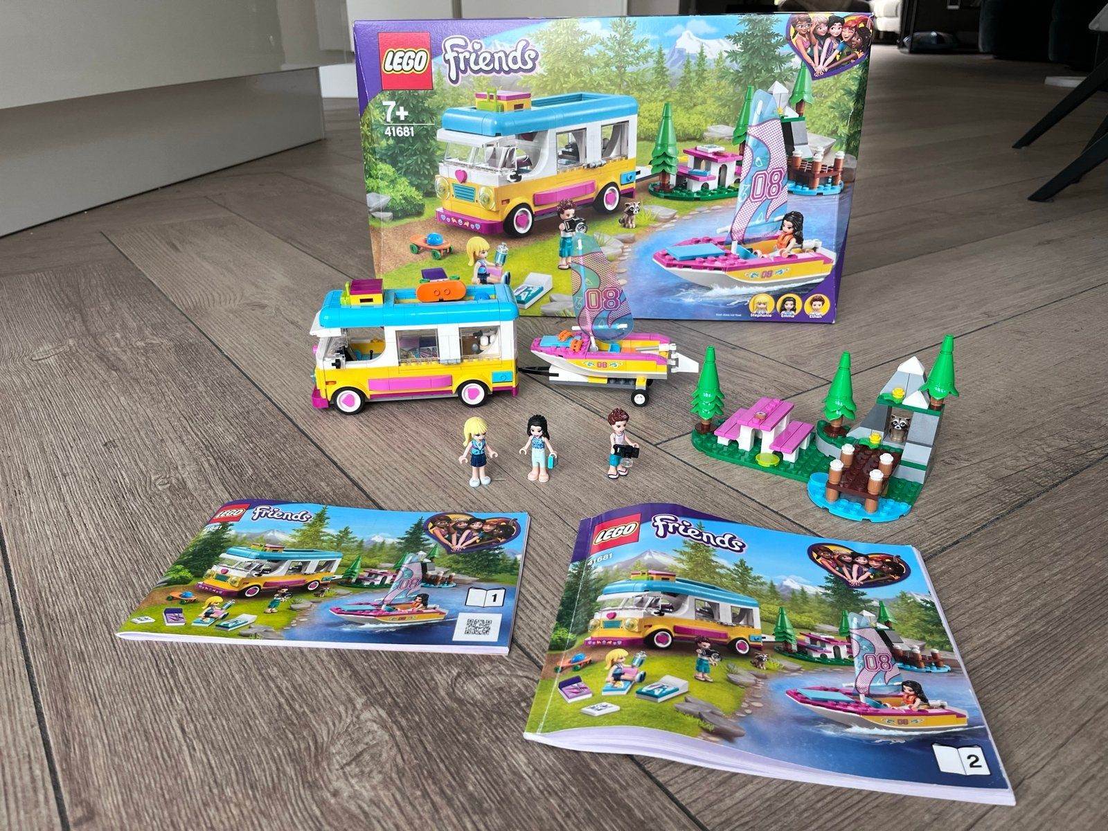 LEGO Friends 41681 Camper en Zeilboot, Ophalen of Verzenden, Zo goed als nieuw