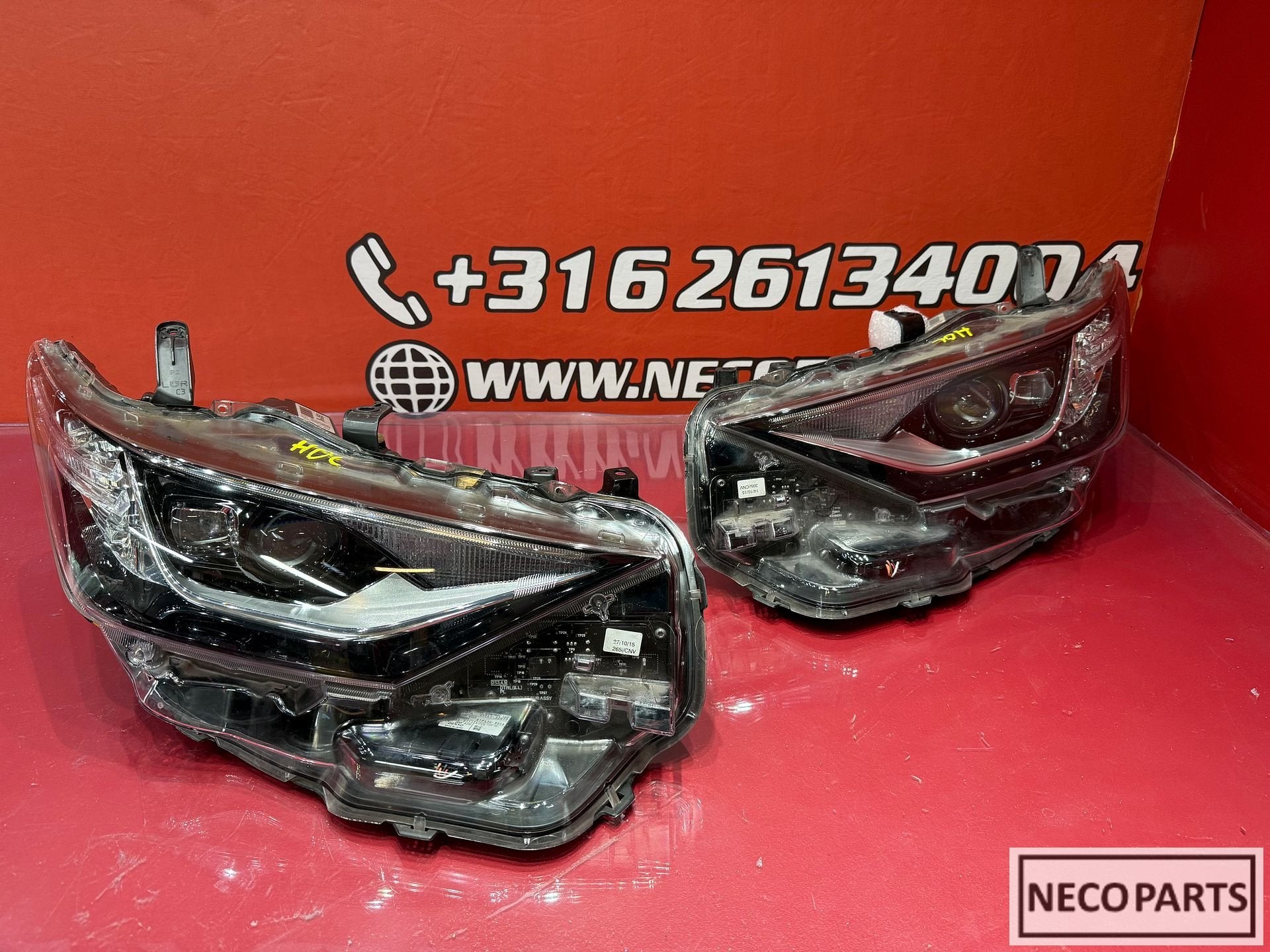 TOYOTA AURIS FULL LED KOPLAMPEN ORIGINEEL ALLES LEVERBAAR !!, Auto-onderdelen, Verlichting, Gebruikt, -, -, Ophalen of Verzenden