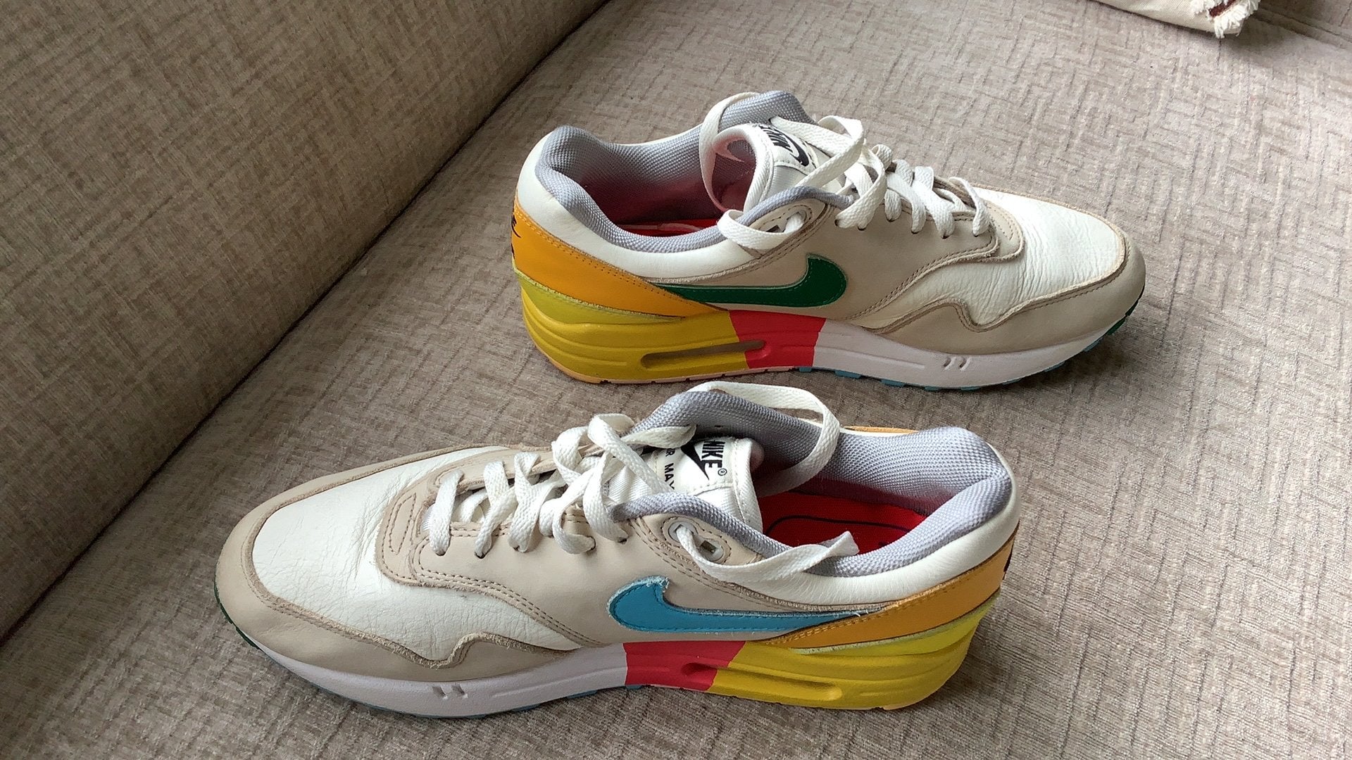 Nike Air Max 1 (WMNS ‘Tan Multicolor’) (FQ2538-100), Overige kleuren, Ophalen of Verzenden, Sneakers of Gympen, Zo goed als nieuw