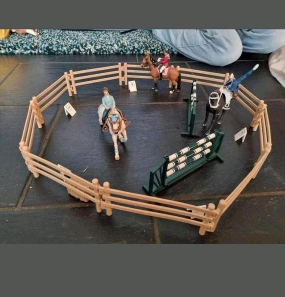 Schleich spring parcours, Ophalen of Verzenden, Zo goed als nieuw