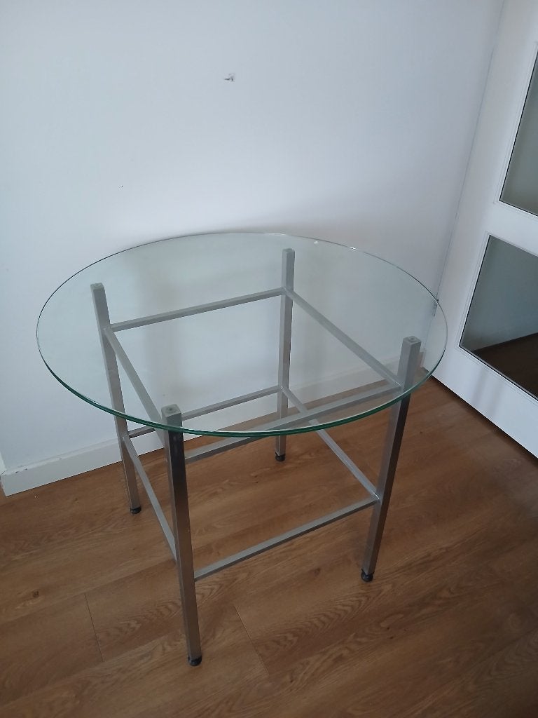 Bijzettafel met glazen blad, Huis en Inrichting, Ophalen, Minder dan 55 cm, Gebruikt, Moderb