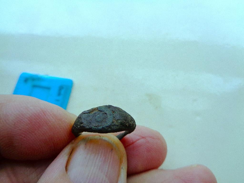 Romeinse Periode bronze geëmailleerde Ring, Ophalen of Verzenden, Brons