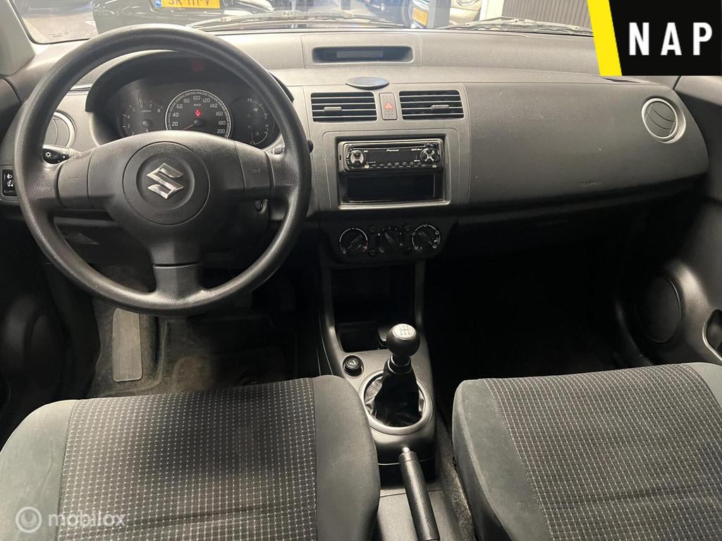 Suzuki Swift 1.3 GA Airco | 1e Eig. | NAP | Elek. Ramen, Auto's, Suzuki, Voorwielaandrijving, Stof, Zwart, 965 kg