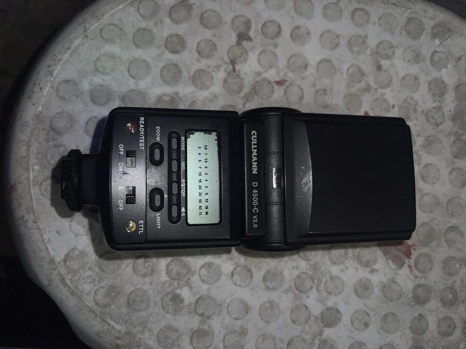 Foto 7 van Canon EOS 1100D spiegelreflexcamera met lenzen en flitser