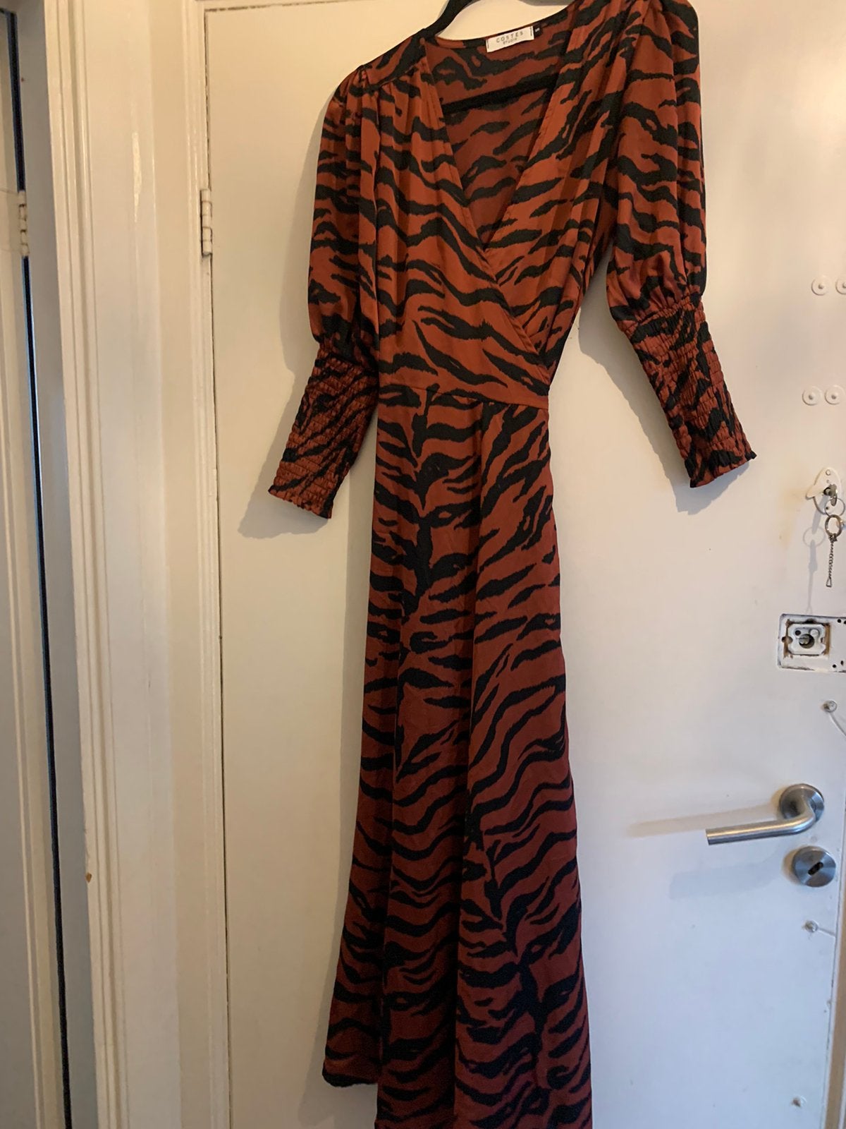 Costes jurk met tijgerprint, maat S valt als M, Ophalen of Verzenden, Gedragen, Maat 38/40 (M), Bruin